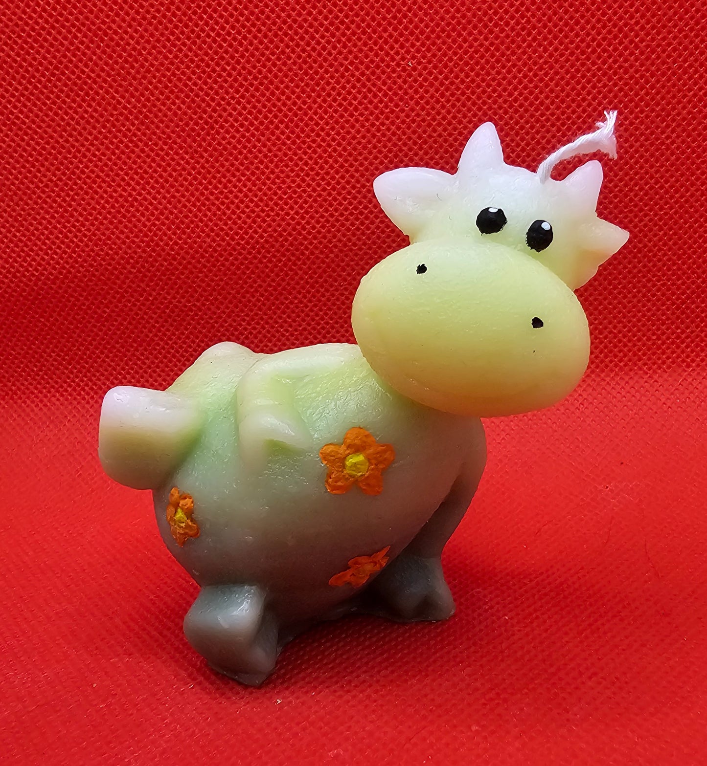 Kuh grün mit Blümchen