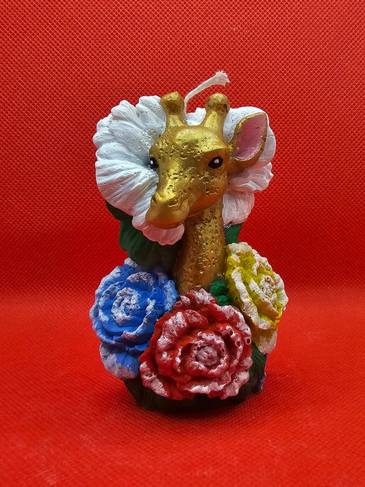 Giraffe mit Blumen bemalt